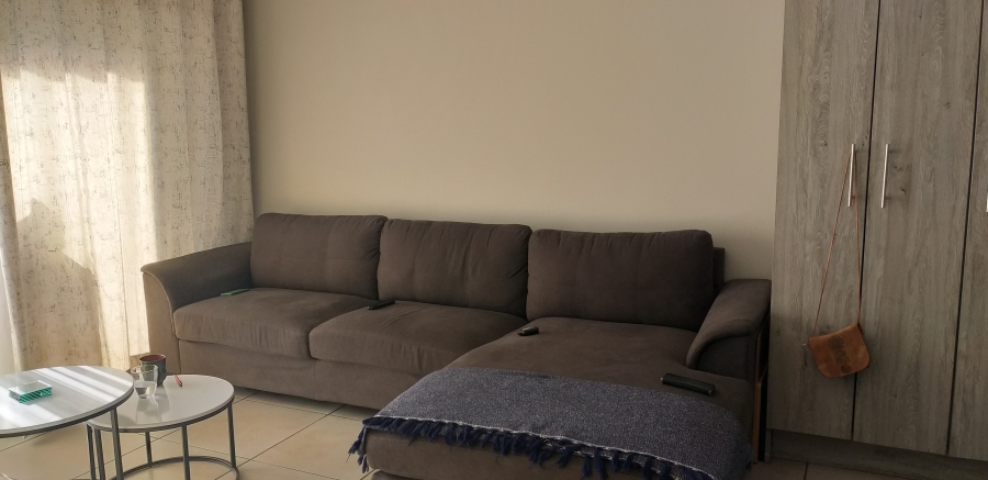 2 Bedroom Property for Sale in Goedeburg Gauteng