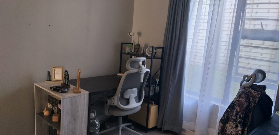 2 Bedroom Property for Sale in Goedeburg Gauteng