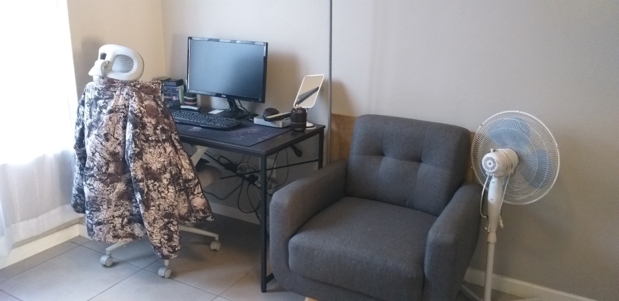 2 Bedroom Property for Sale in Goedeburg Gauteng