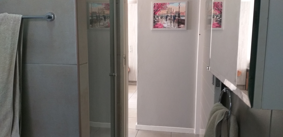 2 Bedroom Property for Sale in Goedeburg Gauteng