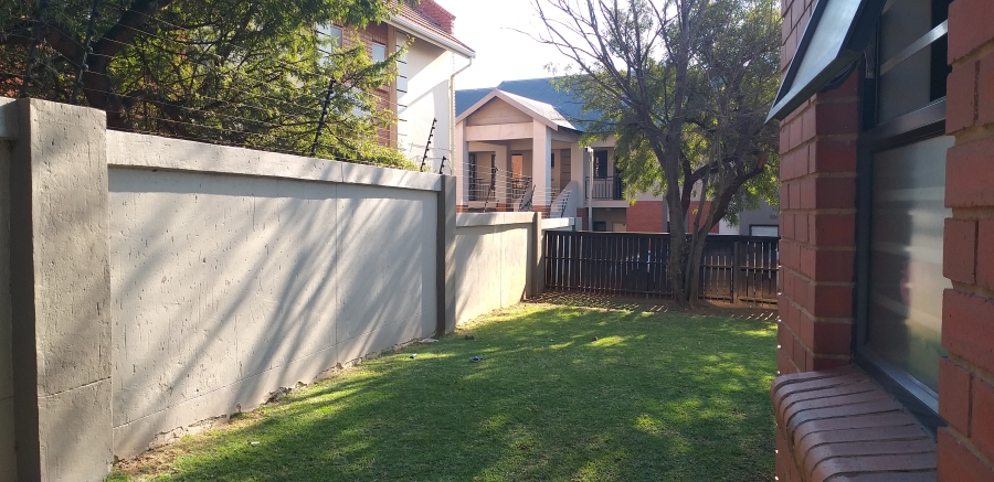 2 Bedroom Property for Sale in Goedeburg Gauteng