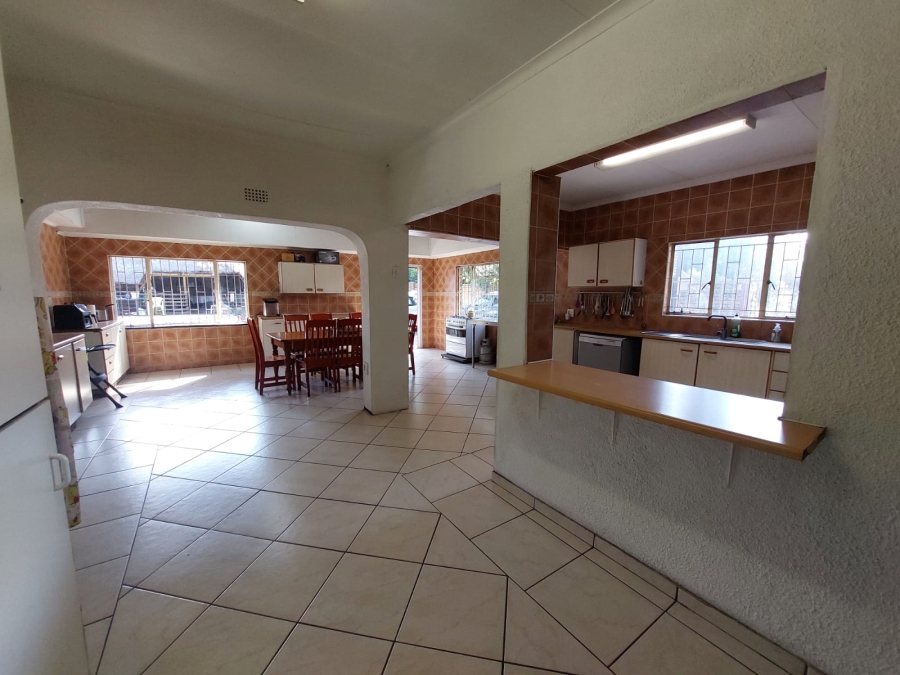 5 Bedroom Property for Sale in Lambton Gauteng
