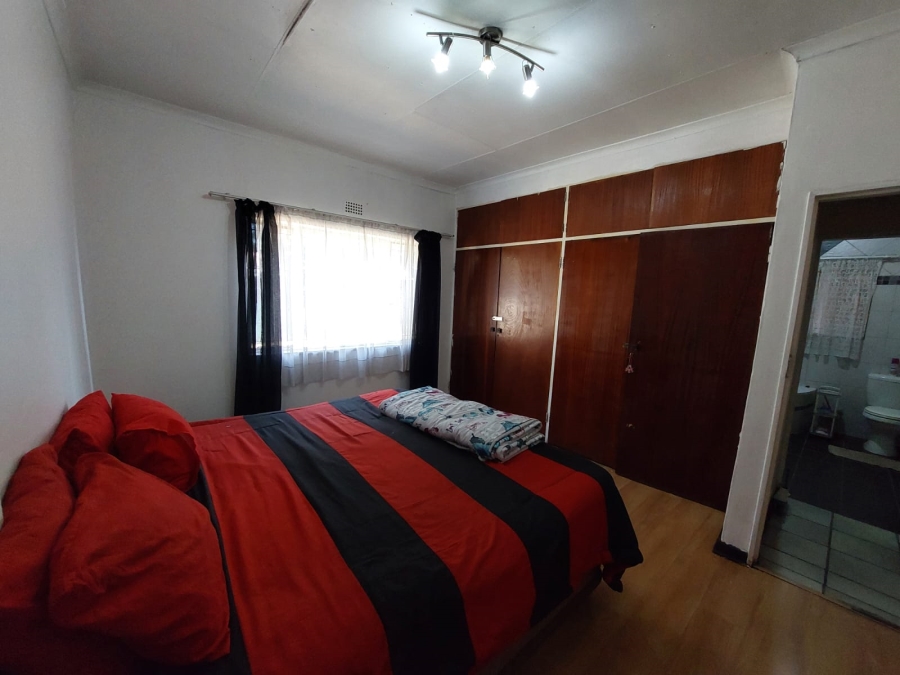 5 Bedroom Property for Sale in Lambton Gauteng