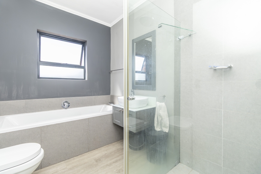 3 Bedroom Property for Sale in Bryanston East Gauteng