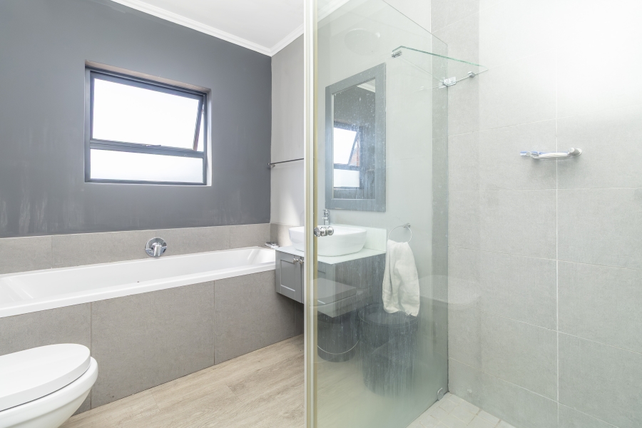 3 Bedroom Property for Sale in Bryanston East Gauteng