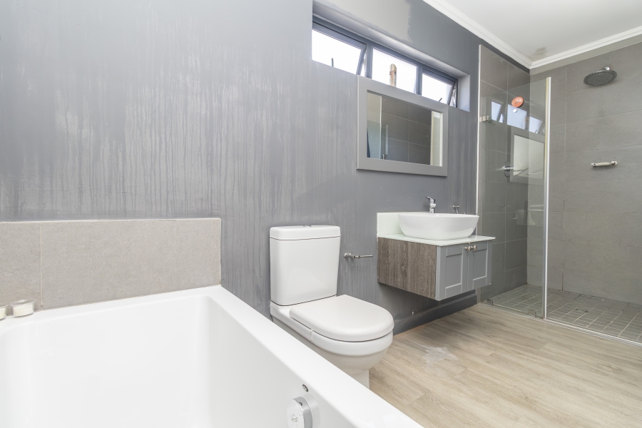 3 Bedroom Property for Sale in Bryanston East Gauteng