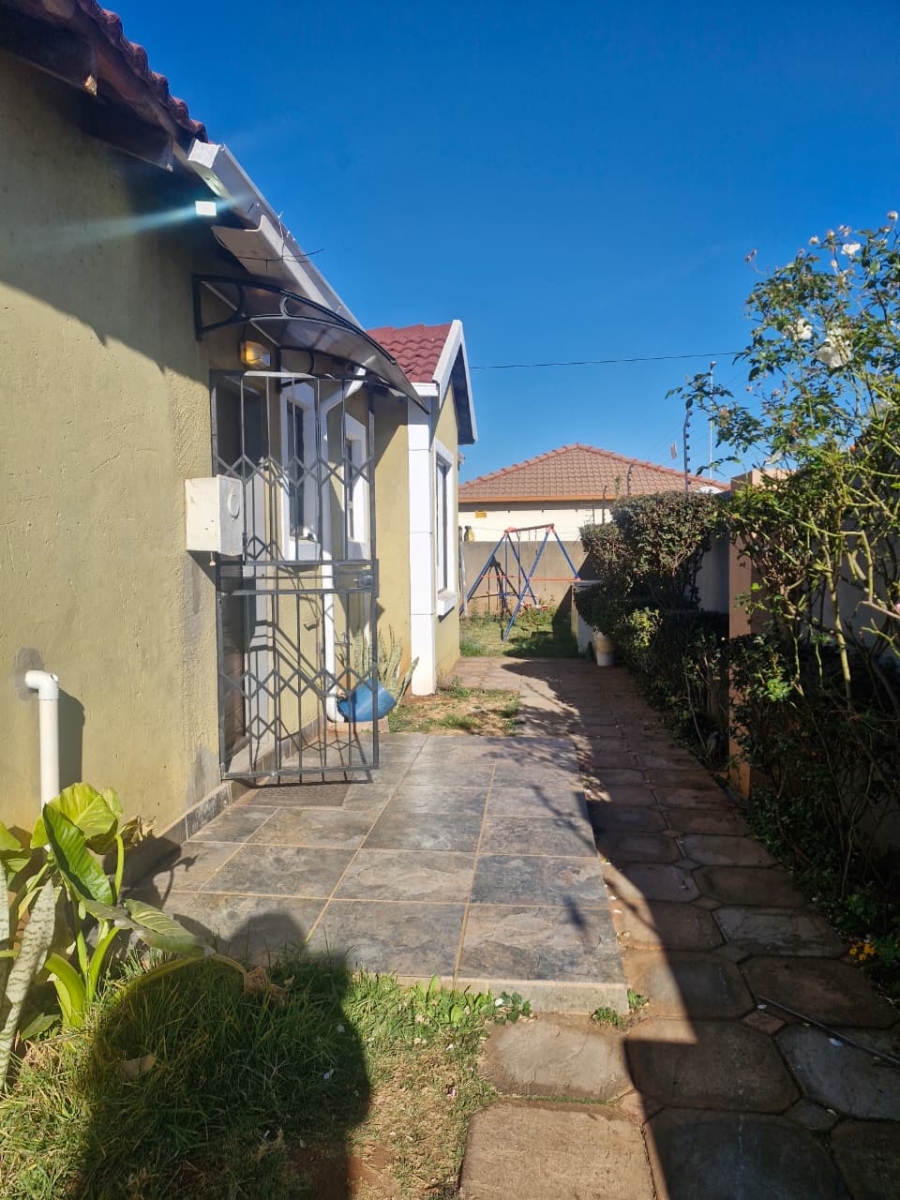To Let 3 Bedroom Property for Rent in Dawn Park Gauteng