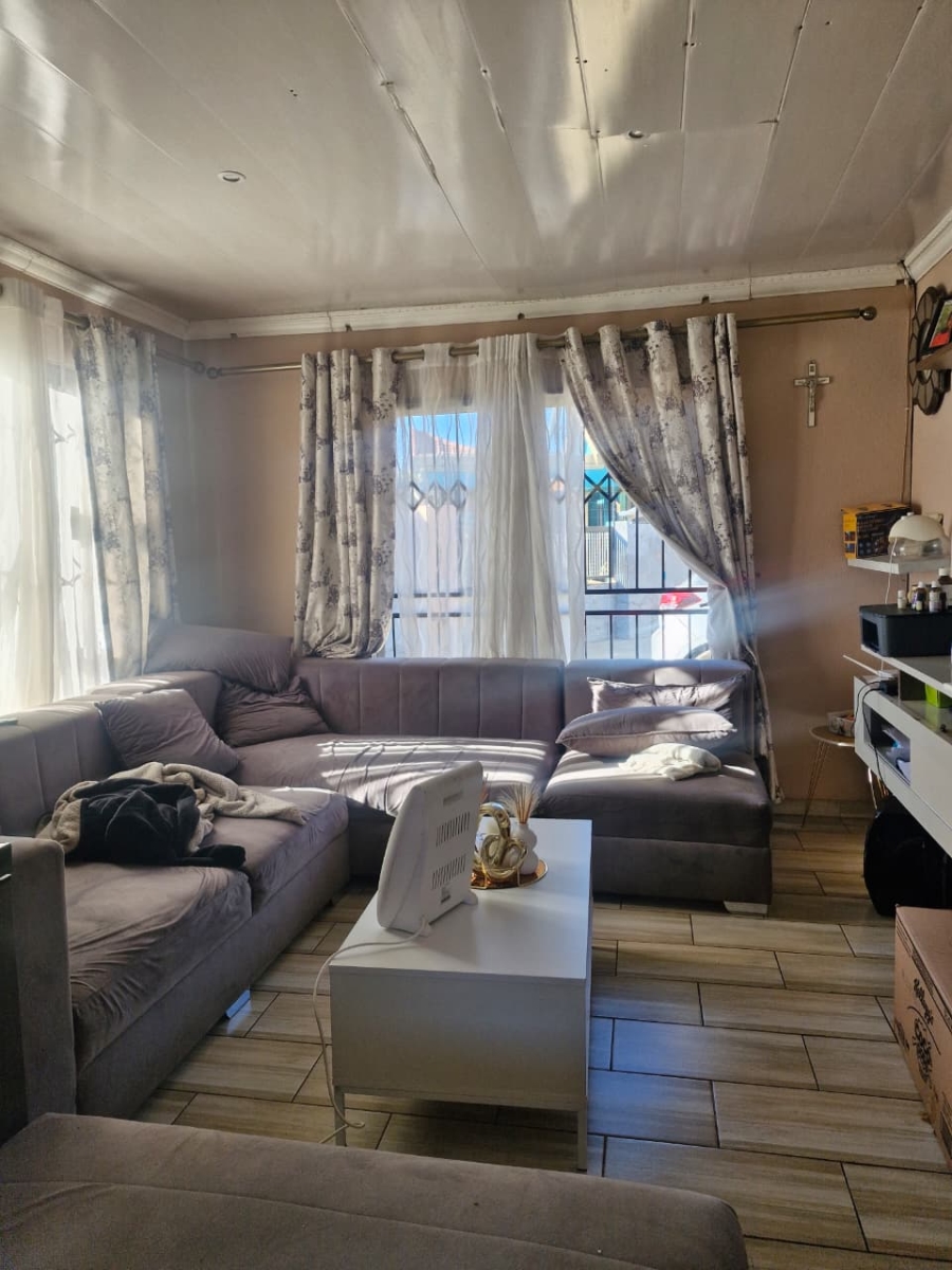 To Let 3 Bedroom Property for Rent in Dawn Park Gauteng