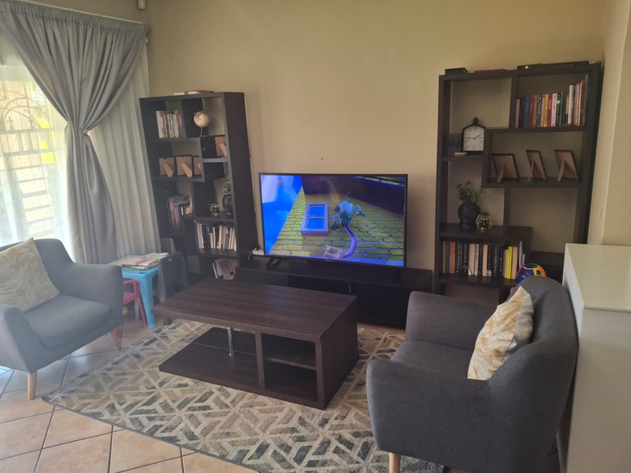 To Let 2 Bedroom Property for Rent in Equestria Gauteng