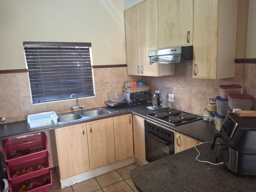 To Let 2 Bedroom Property for Rent in Equestria Gauteng