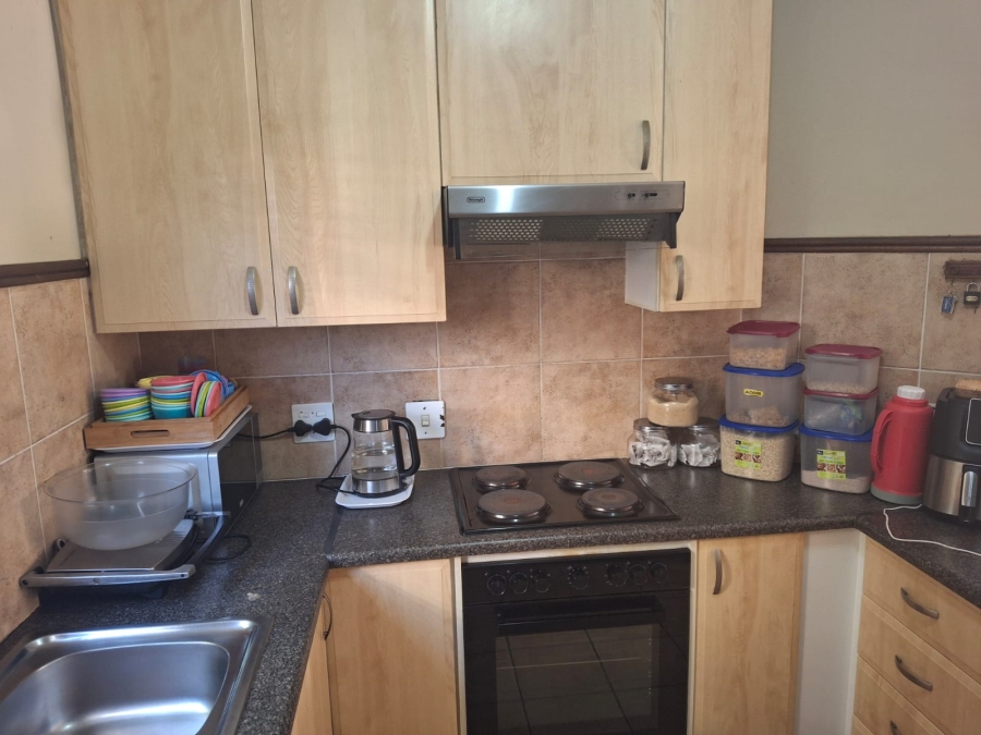 To Let 2 Bedroom Property for Rent in Equestria Gauteng