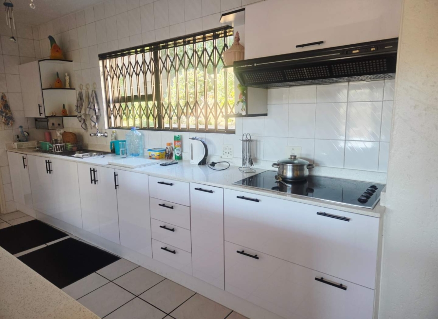 4 Bedroom Property for Sale in Bassonia Gauteng