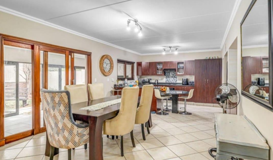 3 Bedroom Property for Sale in Glenvista Gauteng
