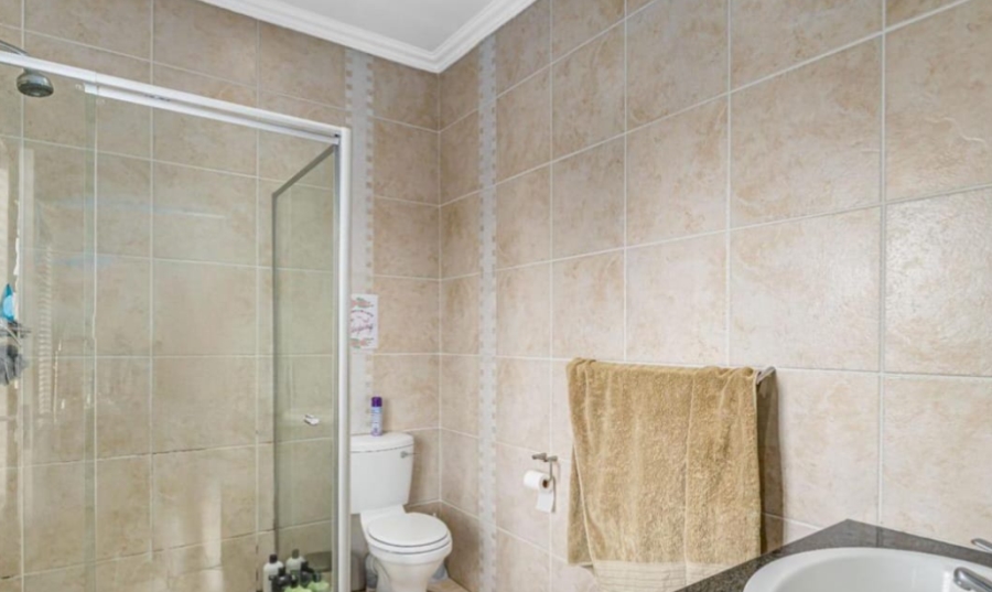 3 Bedroom Property for Sale in Glenvista Gauteng