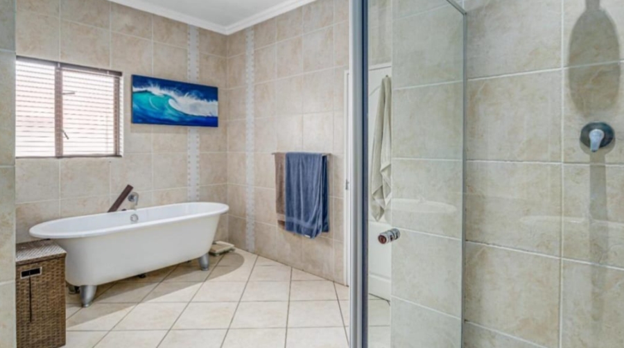 3 Bedroom Property for Sale in Glenvista Gauteng