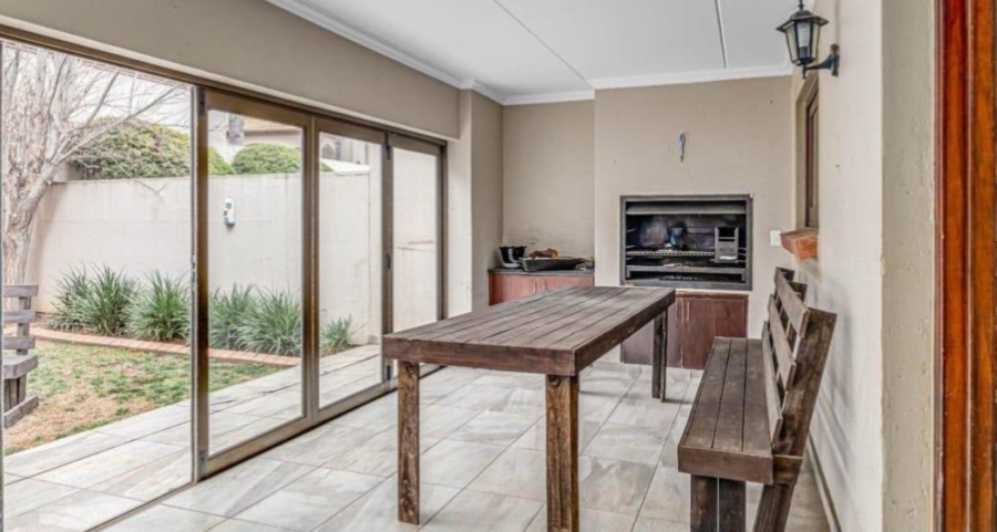 3 Bedroom Property for Sale in Glenvista Gauteng