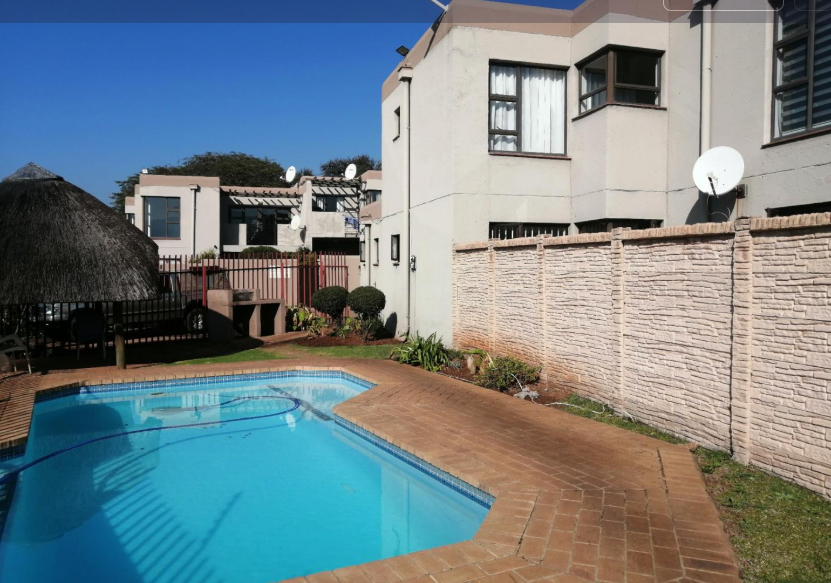2 Bedroom Property for Sale in Glenvista Gauteng