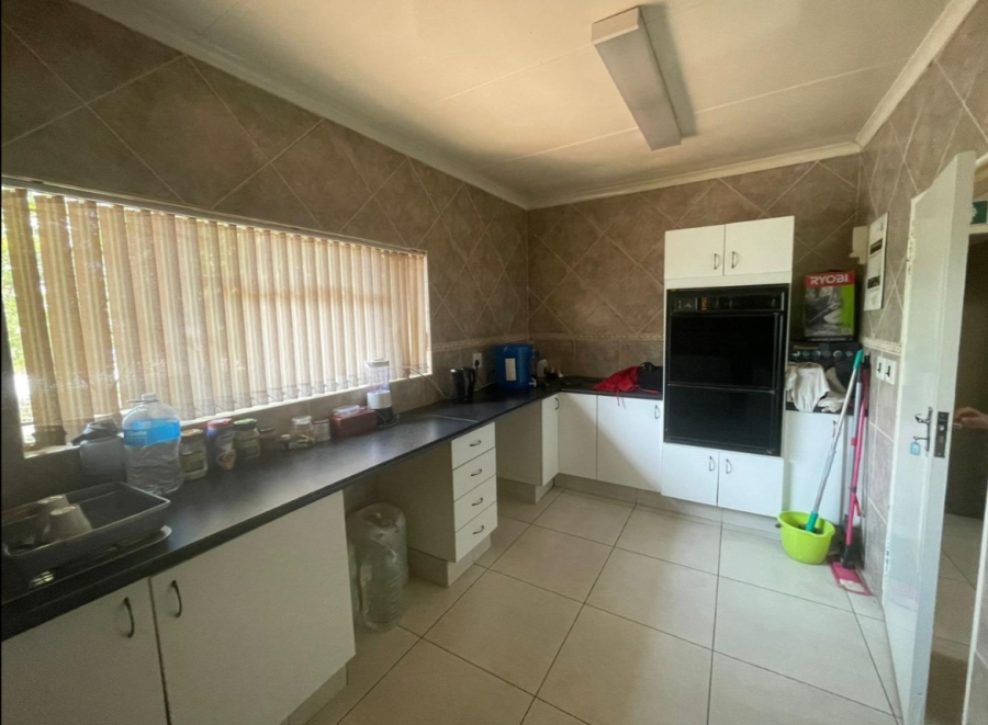 4 Bedroom Property for Sale in Glenvista Gauteng