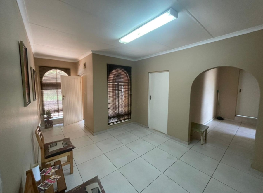 4 Bedroom Property for Sale in Glenvista Gauteng