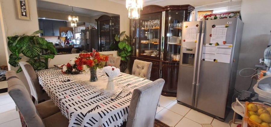 3 Bedroom Property for Sale in Brackendowns Gauteng