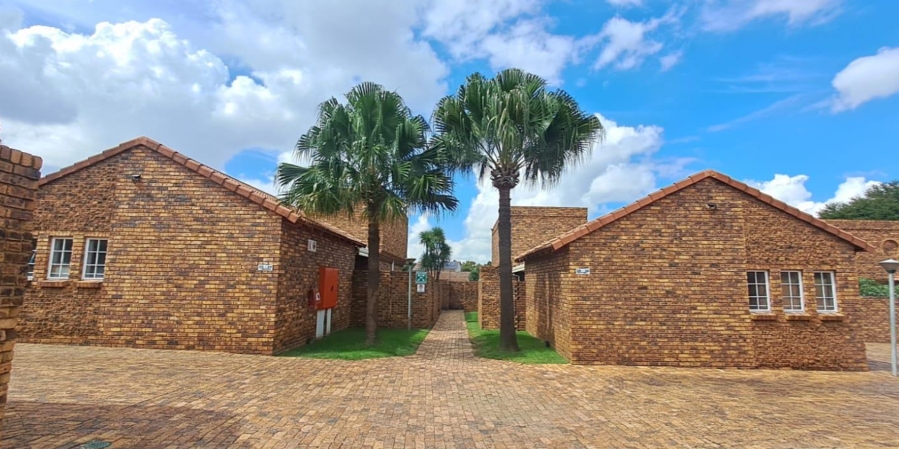 3 Bedroom Property for Sale in Brackendowns Gauteng