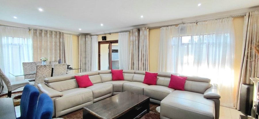 3 Bedroom Property for Sale in Beyers Park Gauteng