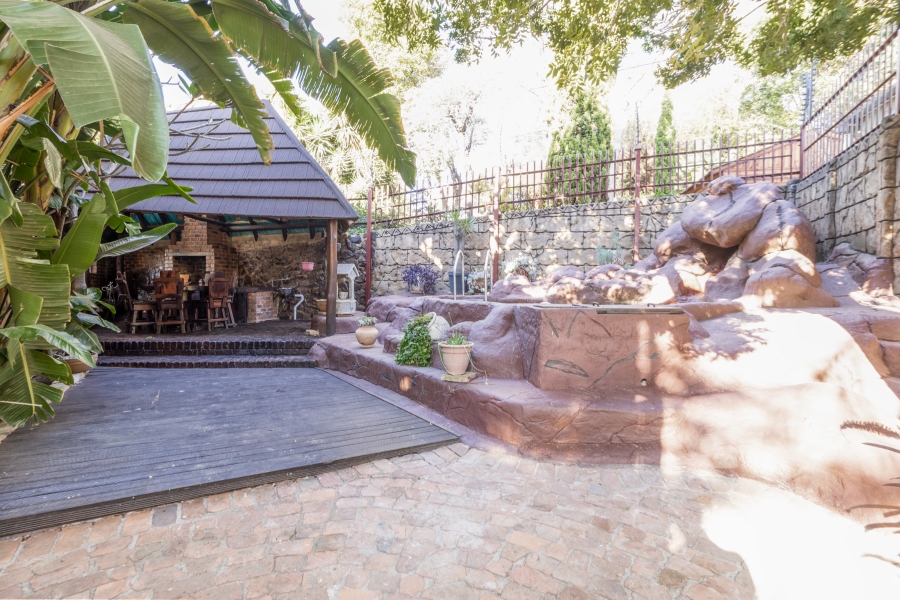4 Bedroom Property for Sale in Waterkloof Park Gauteng