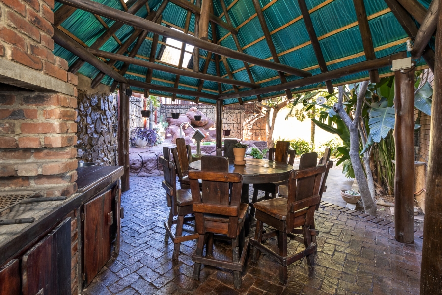 4 Bedroom Property for Sale in Waterkloof Park Gauteng