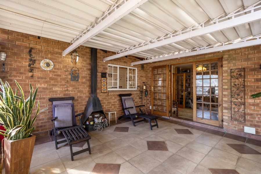 4 Bedroom Property for Sale in Waterkloof Park Gauteng