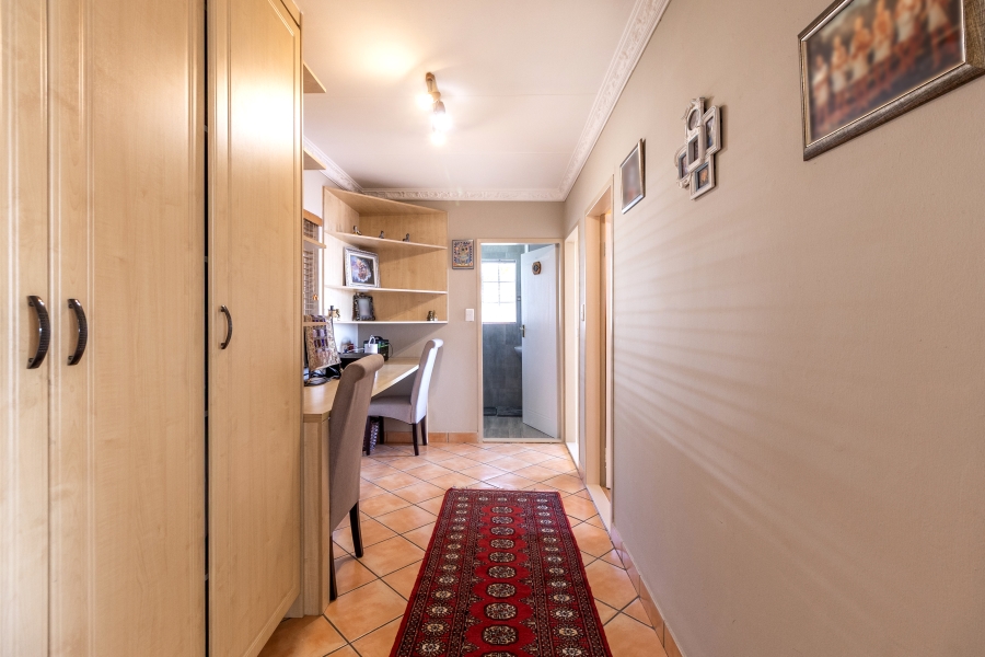 4 Bedroom Property for Sale in Waterkloof Park Gauteng