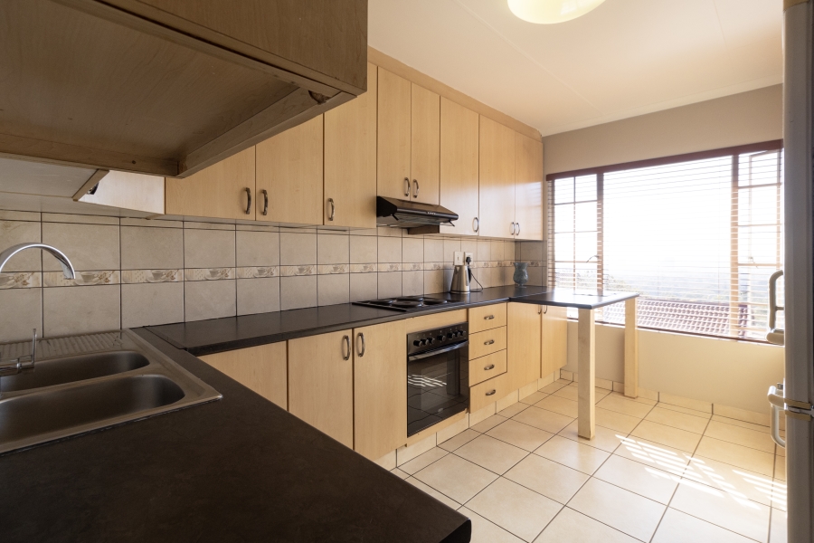 4 Bedroom Property for Sale in Waterkloof Park Gauteng