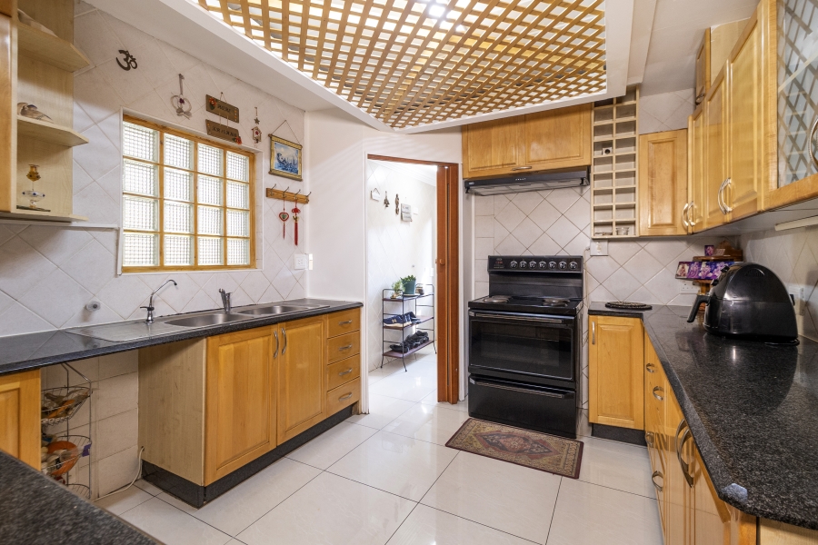 4 Bedroom Property for Sale in Waterkloof Park Gauteng