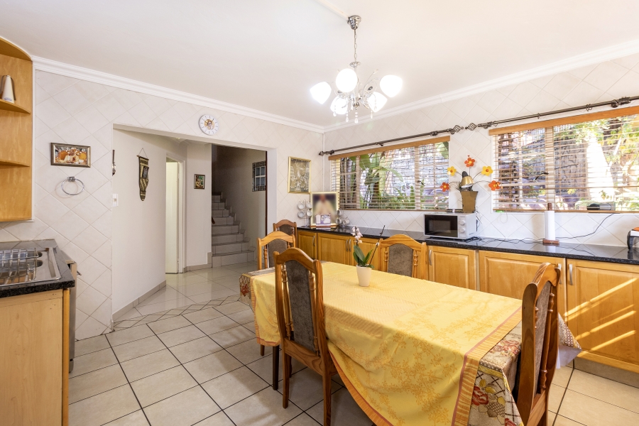 4 Bedroom Property for Sale in Waterkloof Park Gauteng