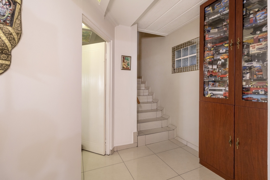 4 Bedroom Property for Sale in Waterkloof Park Gauteng