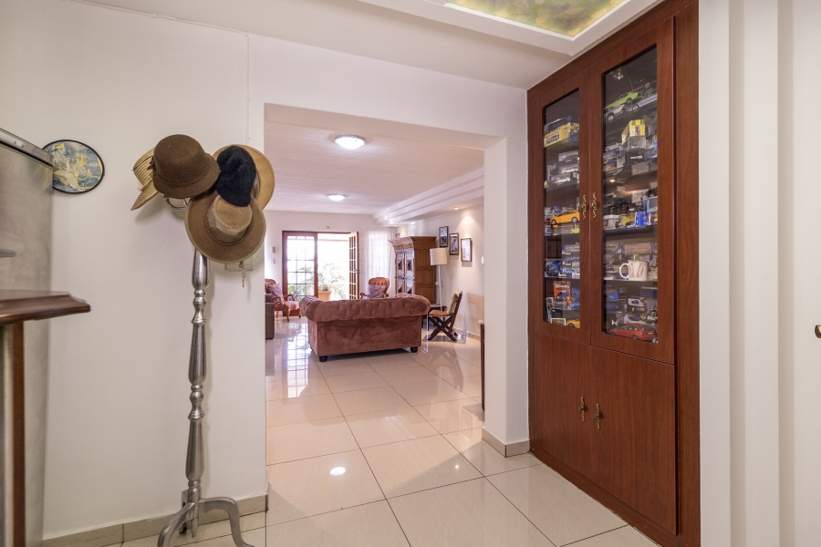 4 Bedroom Property for Sale in Waterkloof Park Gauteng