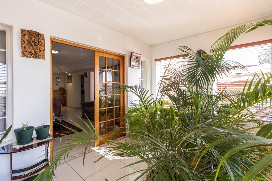 4 Bedroom Property for Sale in Waterkloof Park Gauteng