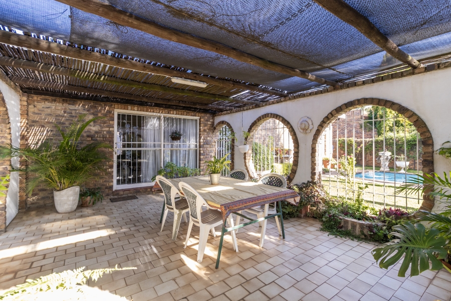 3 Bedroom Property for Sale in Garsfontein Gauteng