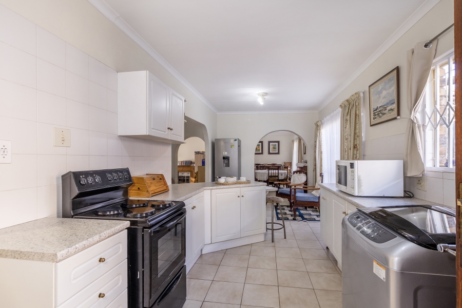 3 Bedroom Property for Sale in Garsfontein Gauteng