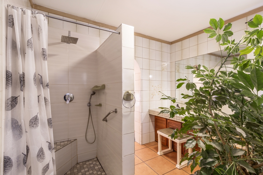 3 Bedroom Property for Sale in Garsfontein Gauteng