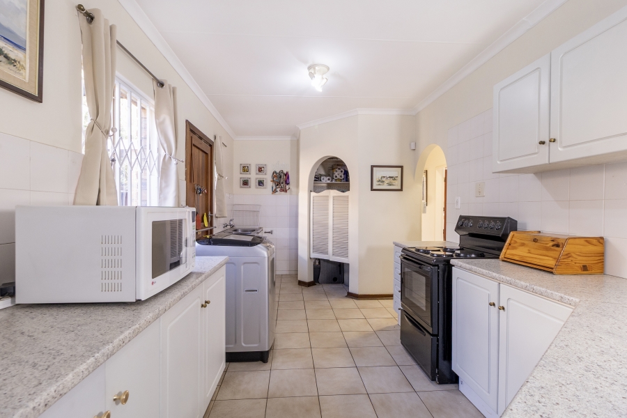 3 Bedroom Property for Sale in Garsfontein Gauteng
