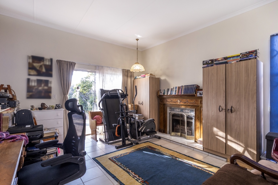 3 Bedroom Property for Sale in Garsfontein Gauteng