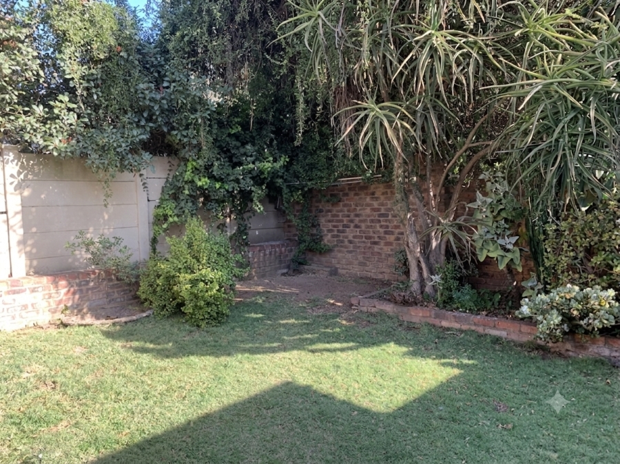 3 Bedroom Property for Sale in Garsfontein Gauteng