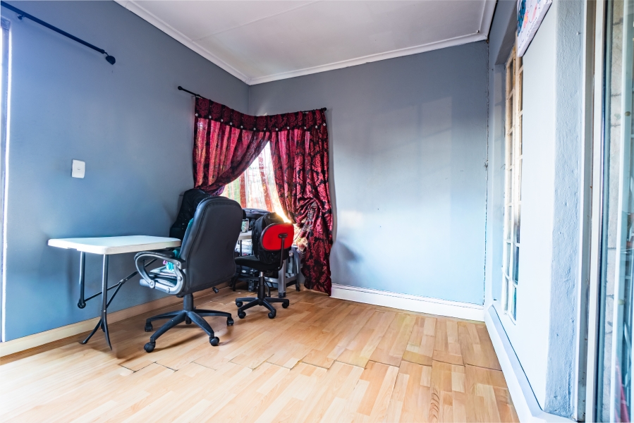 2 Bedroom Property for Sale in Allens Nek Gauteng