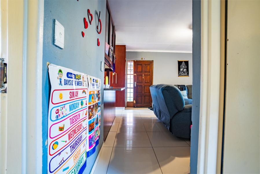 2 Bedroom Property for Sale in Allens Nek Gauteng