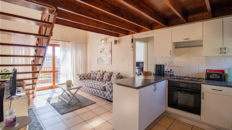 2 Bedroom Property for Sale in Magaliessig Gauteng