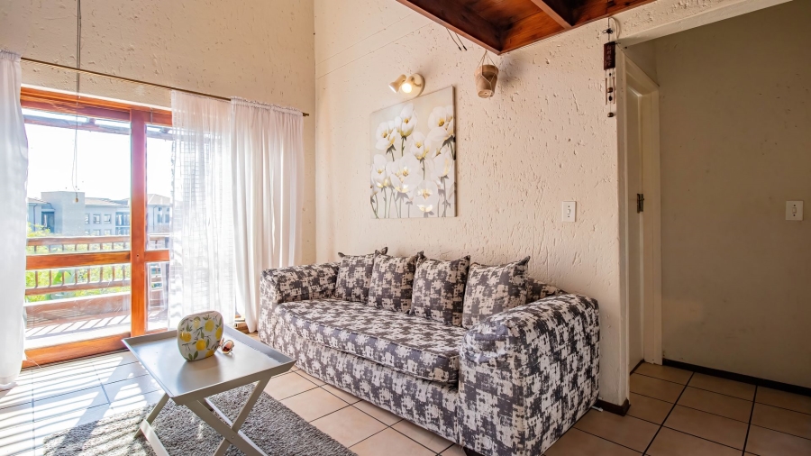 2 Bedroom Property for Sale in Magaliessig Gauteng