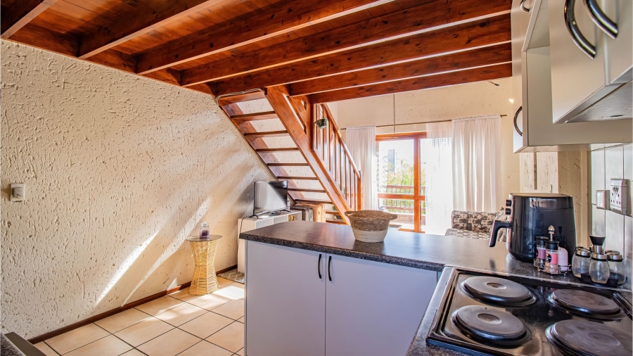 2 Bedroom Property for Sale in Magaliessig Gauteng