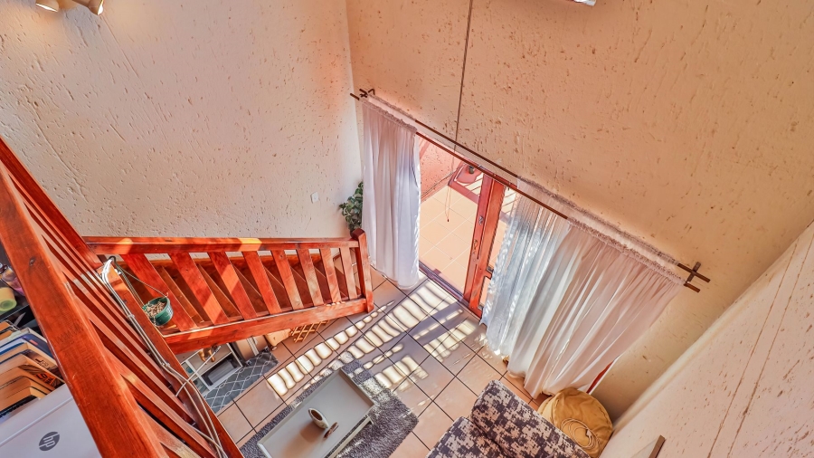 2 Bedroom Property for Sale in Magaliessig Gauteng