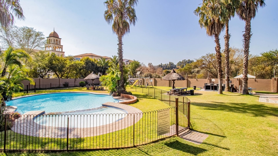 2 Bedroom Property for Sale in Magaliessig Gauteng