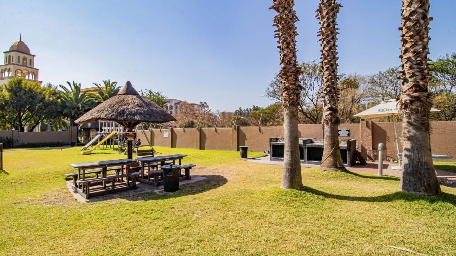 2 Bedroom Property for Sale in Magaliessig Gauteng